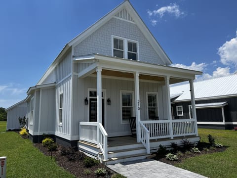 Front of Seahorse Cottage