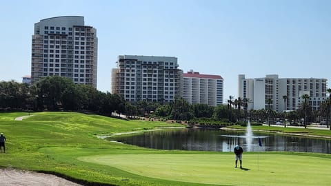 Book yourself a tee time and access various the golf options throughout the resort!