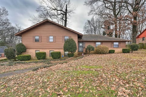 Memphis Vacation Rental | 4BR | 2.5BA | Stairs Required | 2,300 Sq Ft