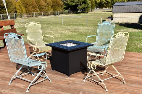 Propane fire pit