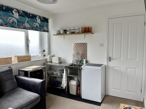 Well equipped kitchenette.