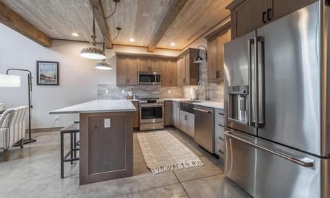 Fully equipped kitchen