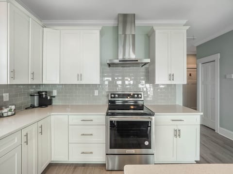 Well equipped kitchen 