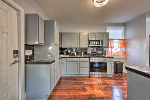 Kitchen | Cooking Basics | Trash Bags & Paper Towels