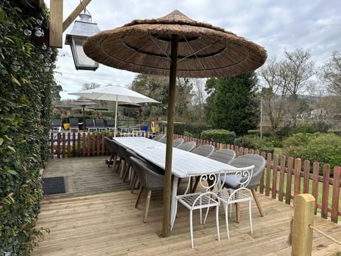 table pour 18 personnes