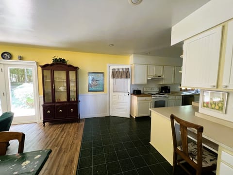 Family room and kitchen. - Family room and kitchen.