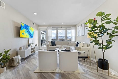 A social haven at the center of the apartment