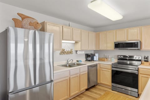 Fully stocked kitchen with modern appliances