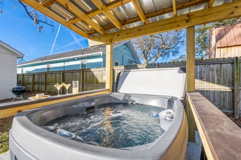 Hot Tub Haven! | Boho Bliss | Near Great Dining