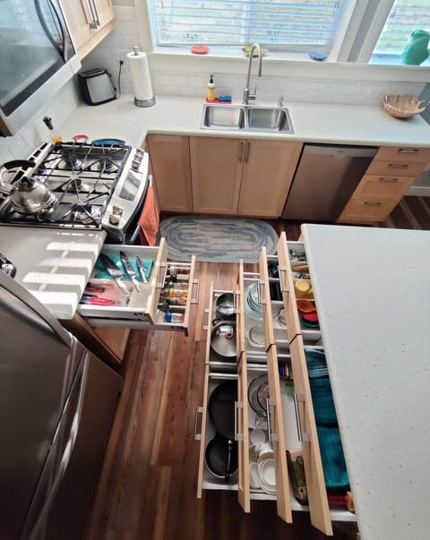 Fully stocked kitchen