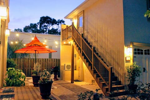 Welcome to the Carriage House! Your base camp for exploring the best Sarasota has to Offer