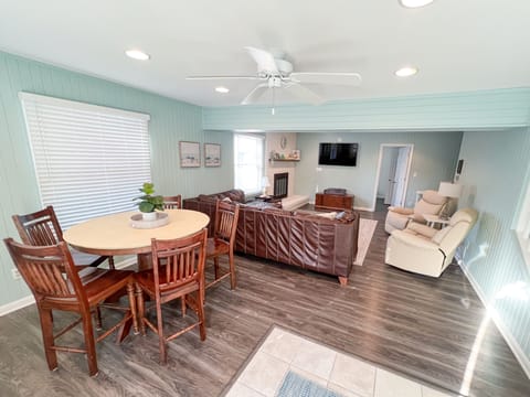 1st Floor Living Area