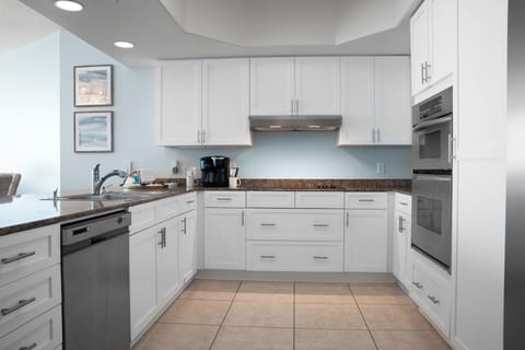 Caribe Resort B1213 Kitchen