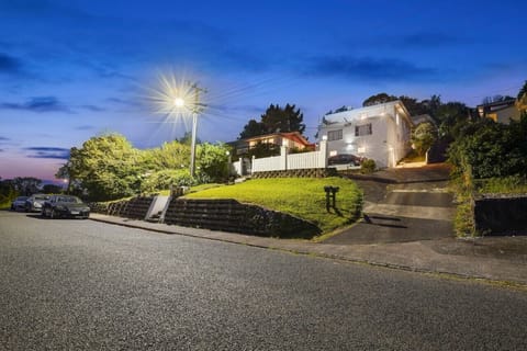 Street view of the home.