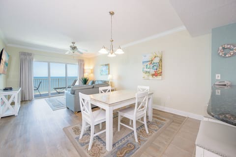Crystal Shores West 807, 931 West Beach Blvd., Gulf Shores, Alabama, beach front, 2 bedroom condominium on the 8th floor