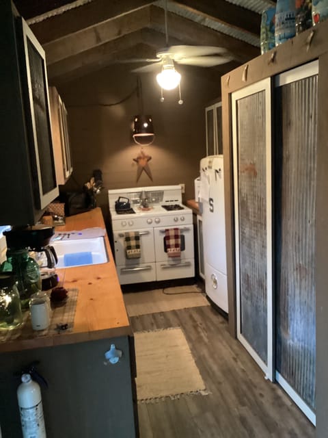 Quaint Cottage near Cranberry Lake Cottage in Michigan