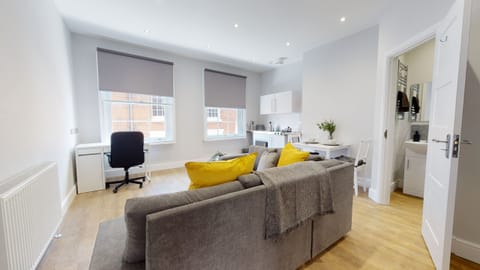 Living Room / Lounge