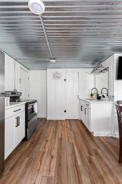 Entry Door to Kitchen area