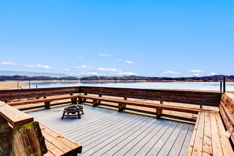 Gather around the outdoor fire pit and watch the sunset with your group.