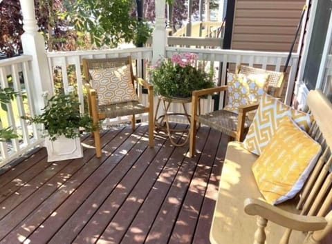 Front patio for you to enjoy your morning coffee.