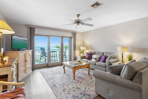 22-Walton-Dunes-13-Living