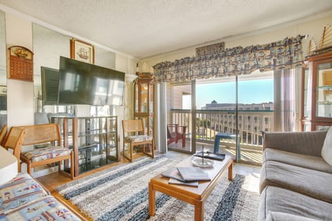 Galveston Vacation Rental | 1BR | 1BA | Step-Free w/ Elevator | 800 Sq Ft