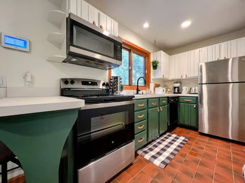 Fully equipped galley kitchen