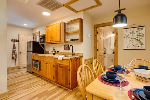 67115512-7d16-4284-a9c3-5e75514798d7