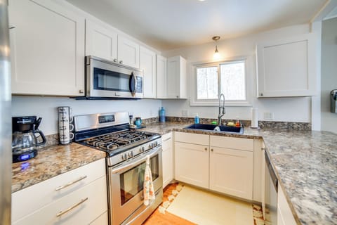 Fully Equipped Kitchen | Cooking Basics | Central Heat