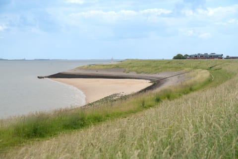 Surroundings [summer] (1-5 km)