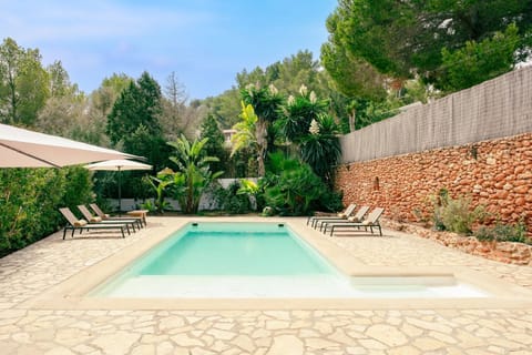 Private pool