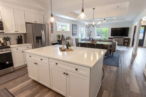 Main Level | Kitchen