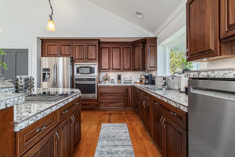 Cook a fantastic meal in our Gourmet Kitchen - with all of the essentials!