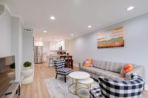 Alexandria Vacation Rental | 1,024 Sq Ft | 3BR | 2BA | Stairs Required