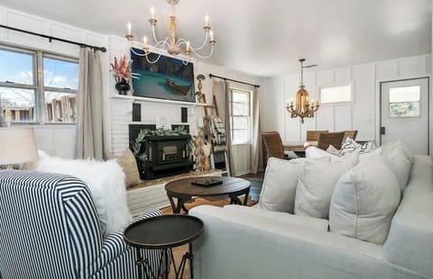 Luxuriously comfortable living room