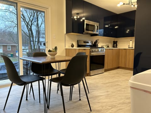 Fully equipped eat in kitchen