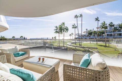 Property building,Balcony/Terrace,Garden view,Pool view