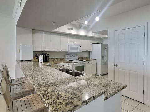 Kitchen - Breakfast Bar Seats Three