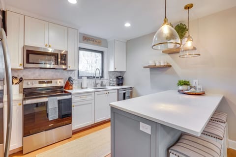 Kitchen | Cooking Basics | Coffee Makers | Garbage Disposal