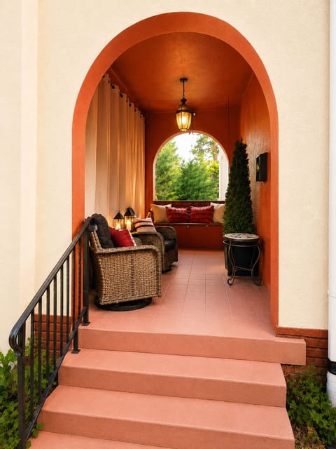 Front porch and entrance 