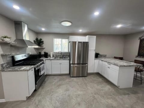 Full Kitchen with Gas Stove and Oven