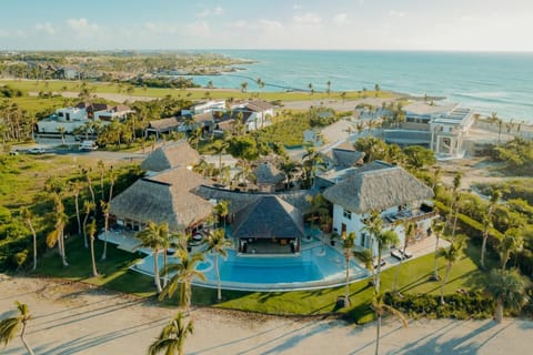 Unique luxury ocean-view villa w/ english speaking staff & private beach club (3107)