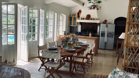 summer kitchen overlooking the pool