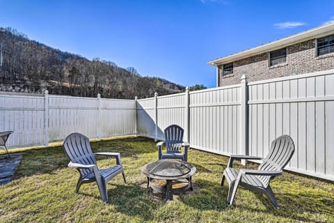 Fire Pit | Mountain Views