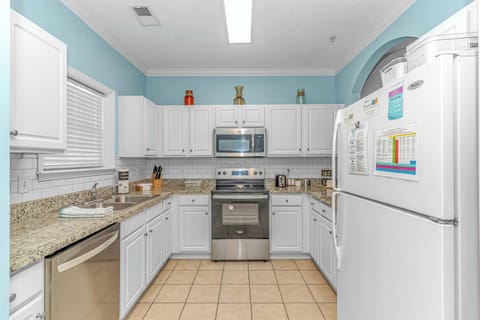 Kitchen I Stainless Steel Appliances