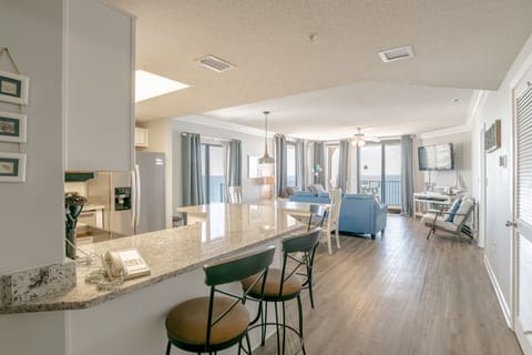 The view as you walk past the two front bedrooms.