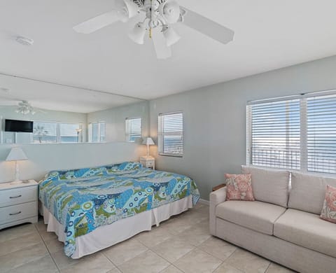 Living area/ Bed space