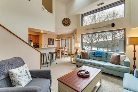 Living Room | Queen Sleeper Sofa | Smart TV w/ Cable