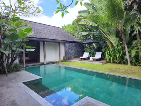 Private Swimming pool 