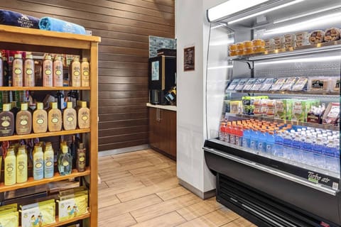 Convenient Mini-Market right on site.